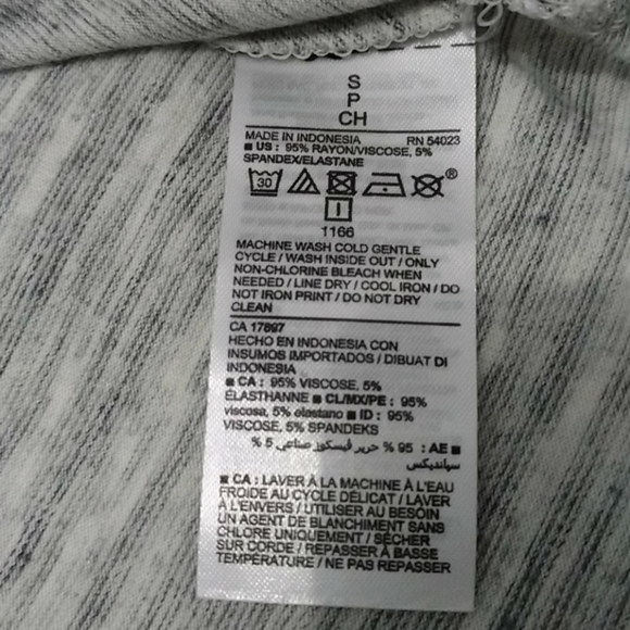 Old Navy small girls shirt - Picture 4 of 5